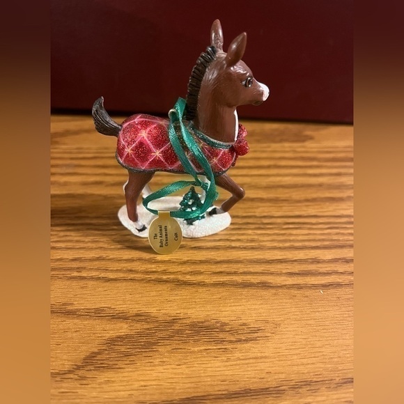 The Danbury Mint Christmas ornament- Colt - Picture 3 of 5